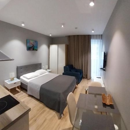 Luxury Apartments With Sea View Batumi Exterior photo