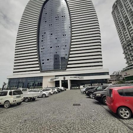 Luxury Apartments With Sea View Batumi Exterior photo