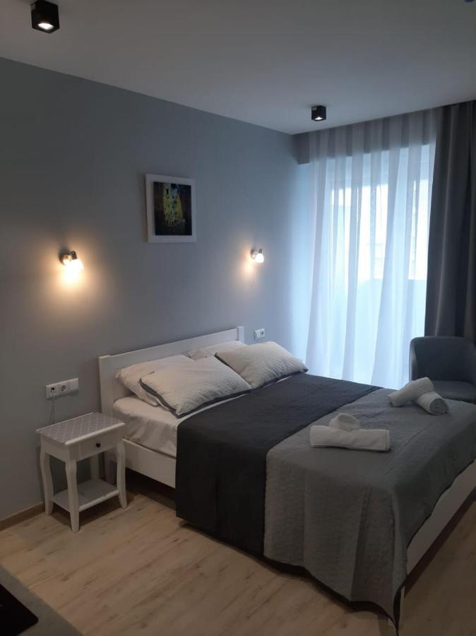 Luxury Apartments With Sea View Batumi Exterior photo