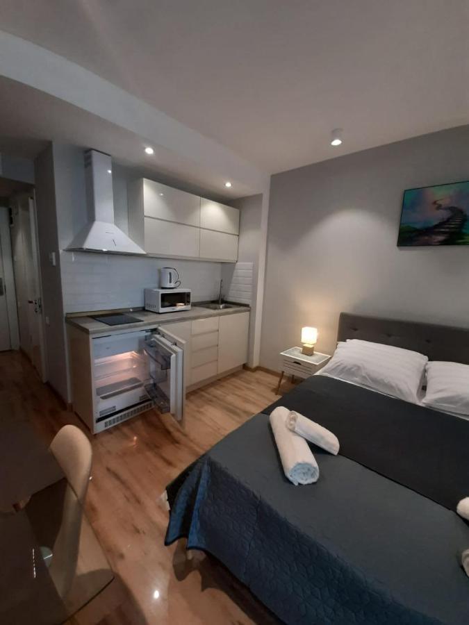 Luxury Apartments With Sea View Batumi Exterior photo