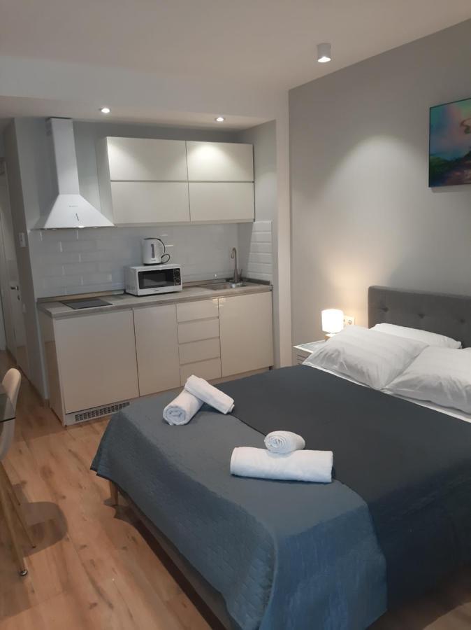 Luxury Apartments With Sea View Batumi Exterior photo