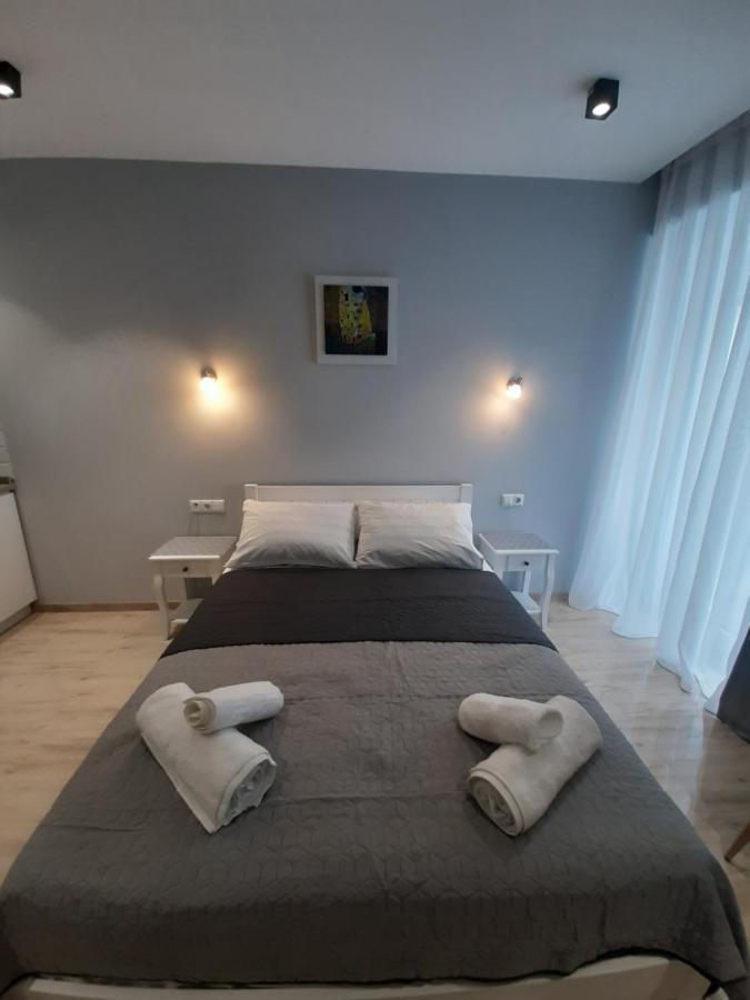 Luxury Apartments With Sea View Batumi Exterior photo