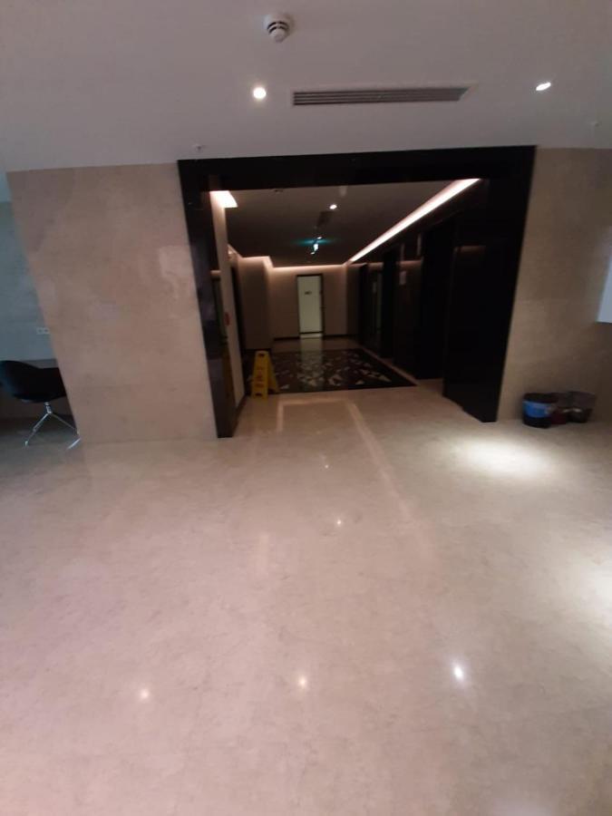 Luxury Apartments With Sea View Batumi Exterior photo