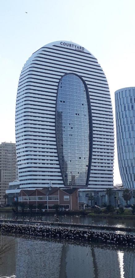 Luxury Apartments With Sea View Batumi Exterior photo