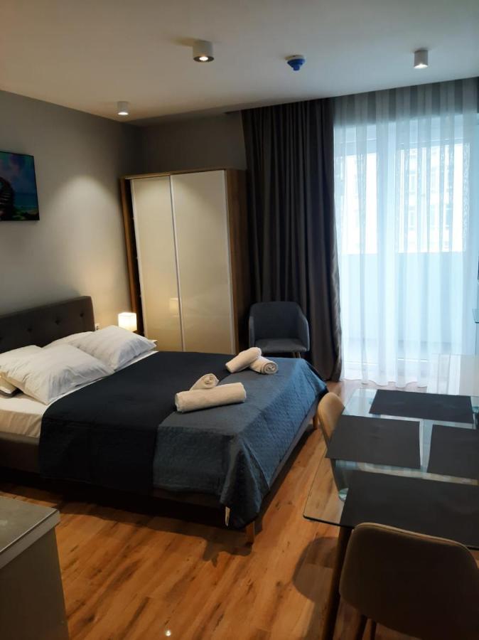 Luxury Apartments With Sea View Batumi Exterior photo